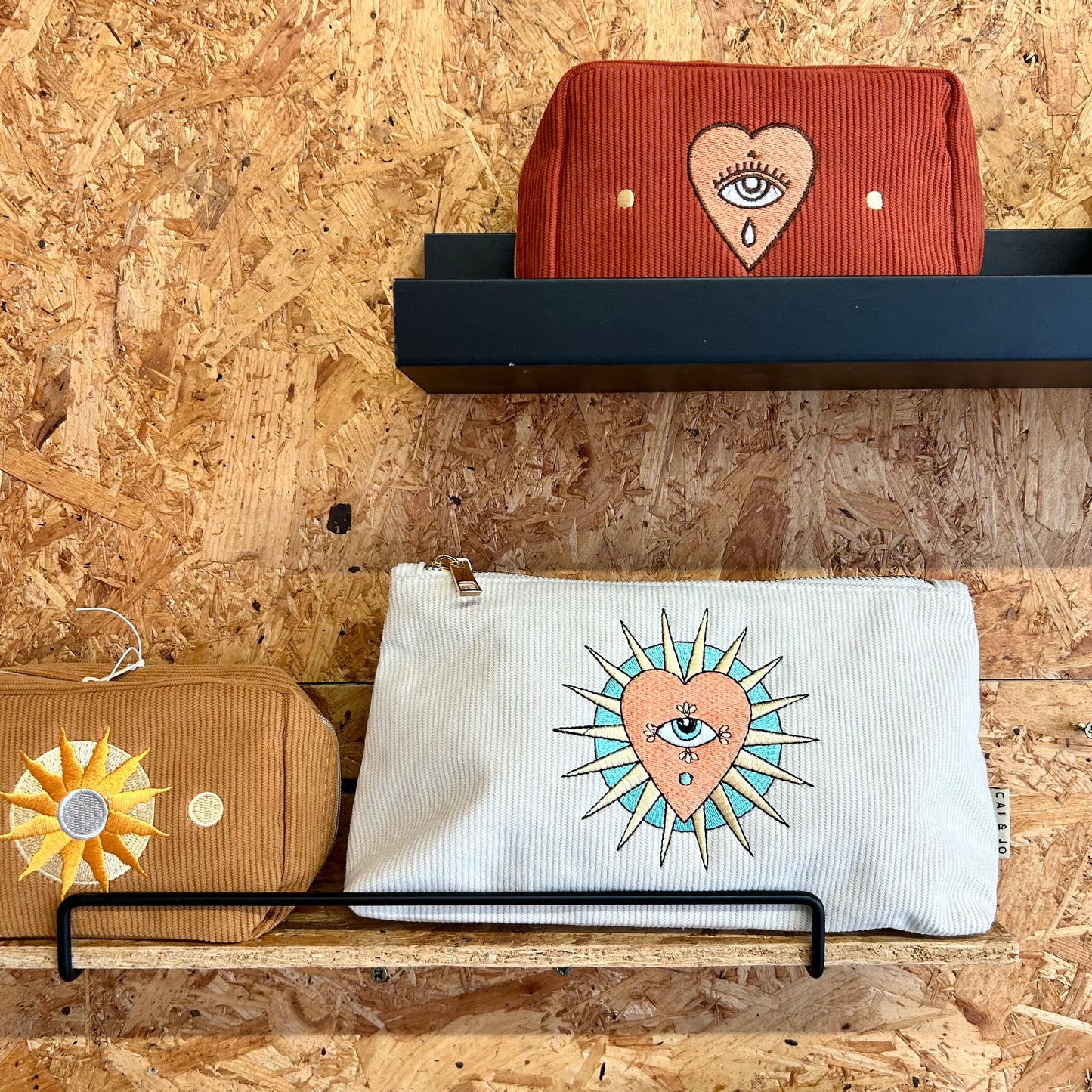 Heart Burst Corduroy cosmetic bag