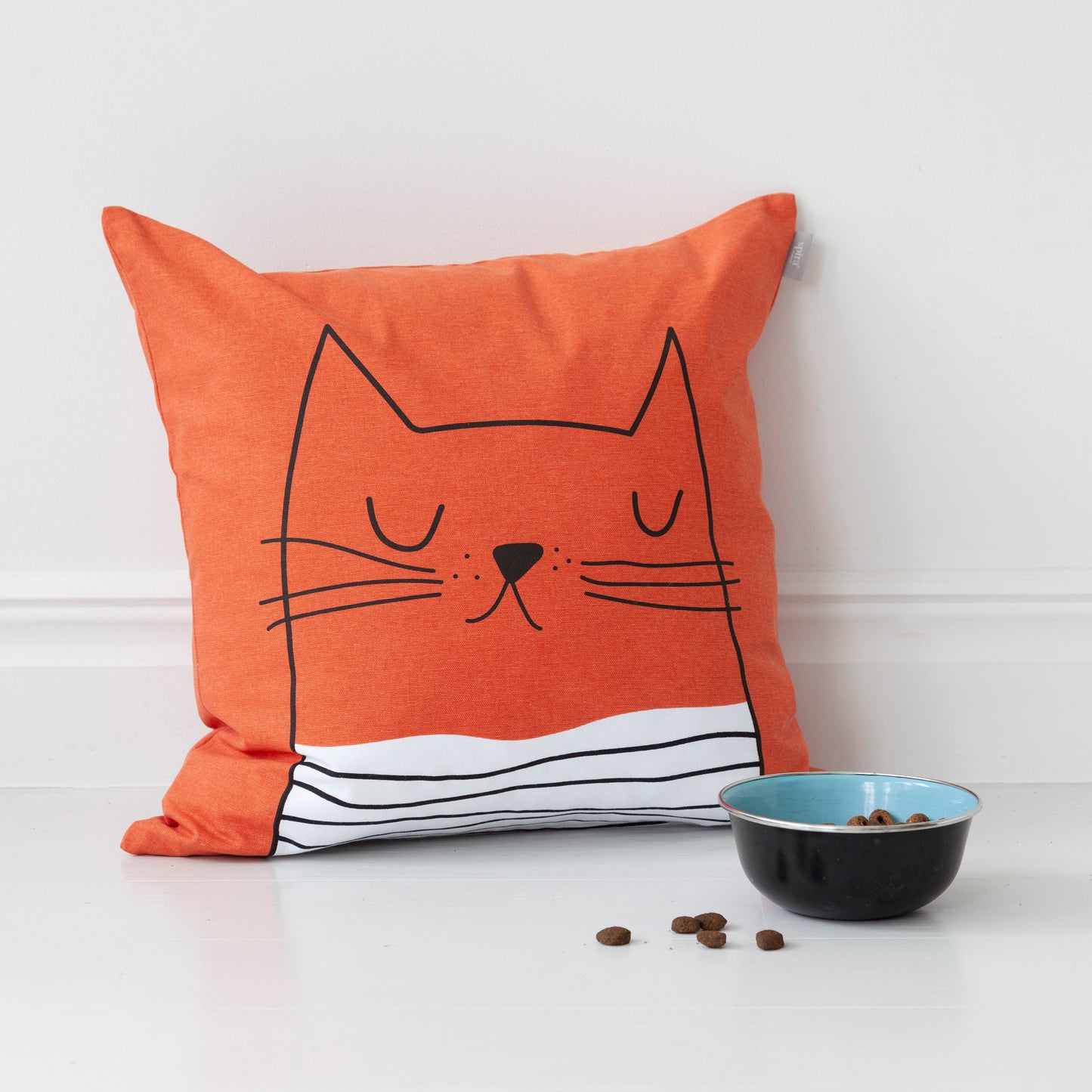 friends cushion/cover - Gustav