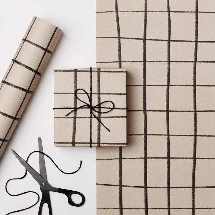 Grid gift wrap
