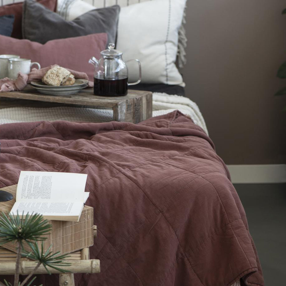 Scandi Vintage Style Quilt - Rust