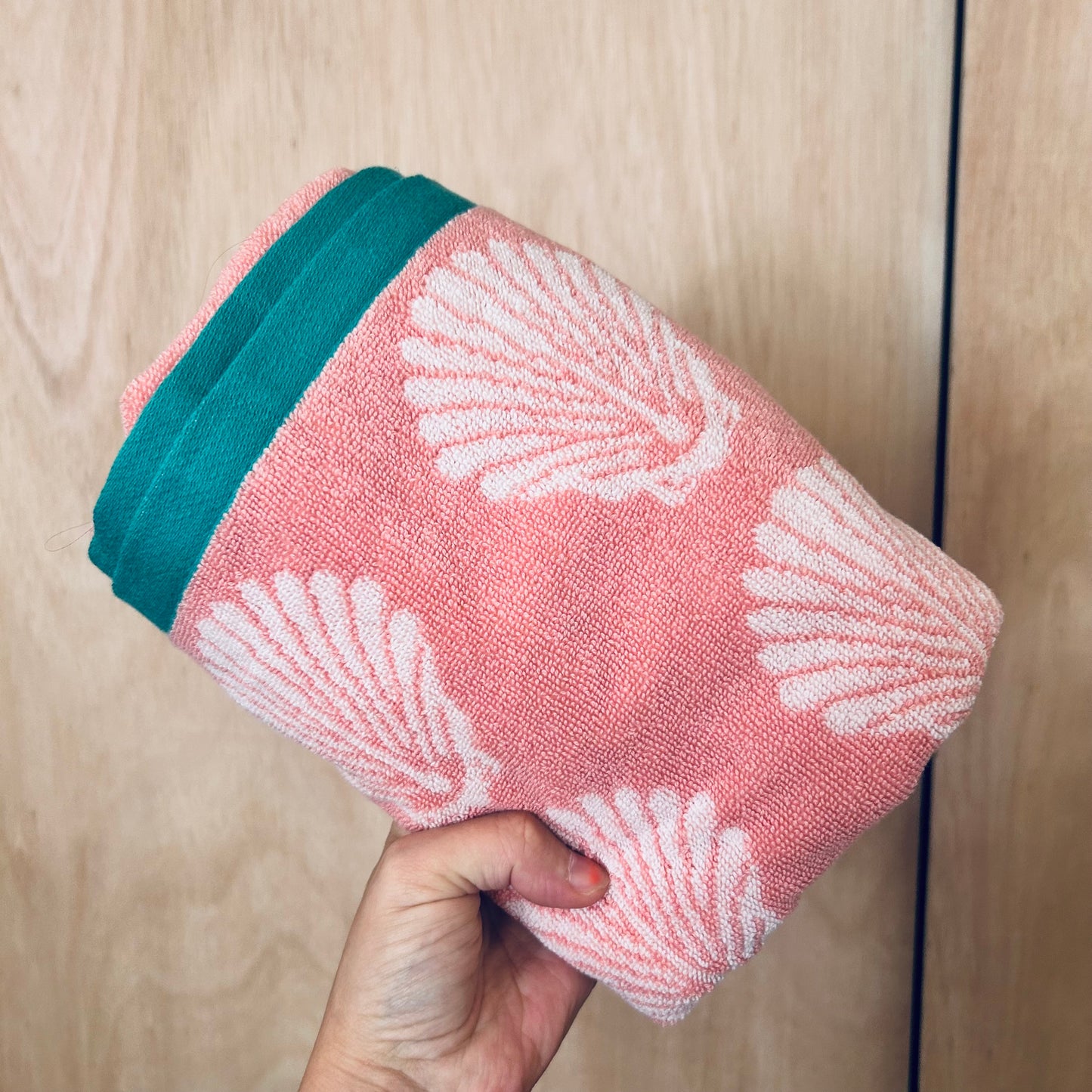 Shells Organic Cotton Hand Towel