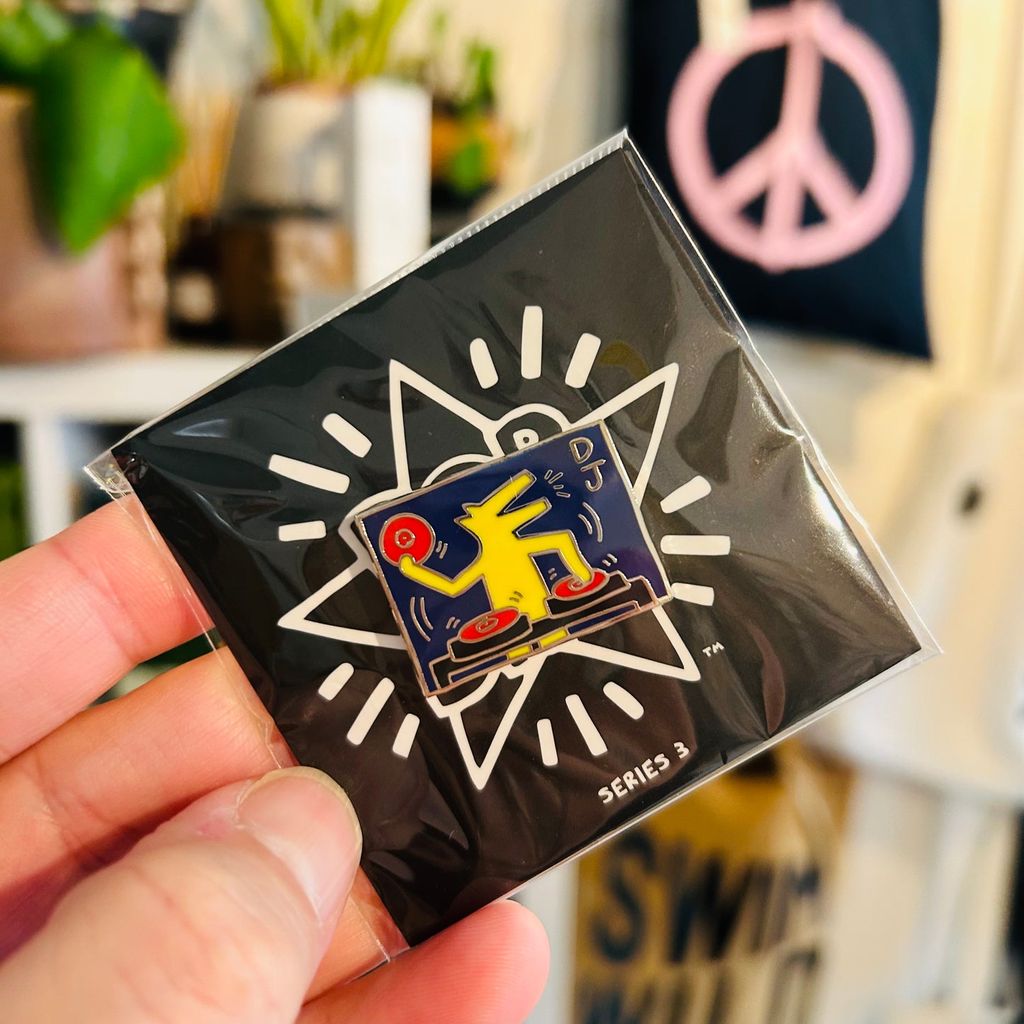 Keith Haring POP SHOP - DJ Dog Pin