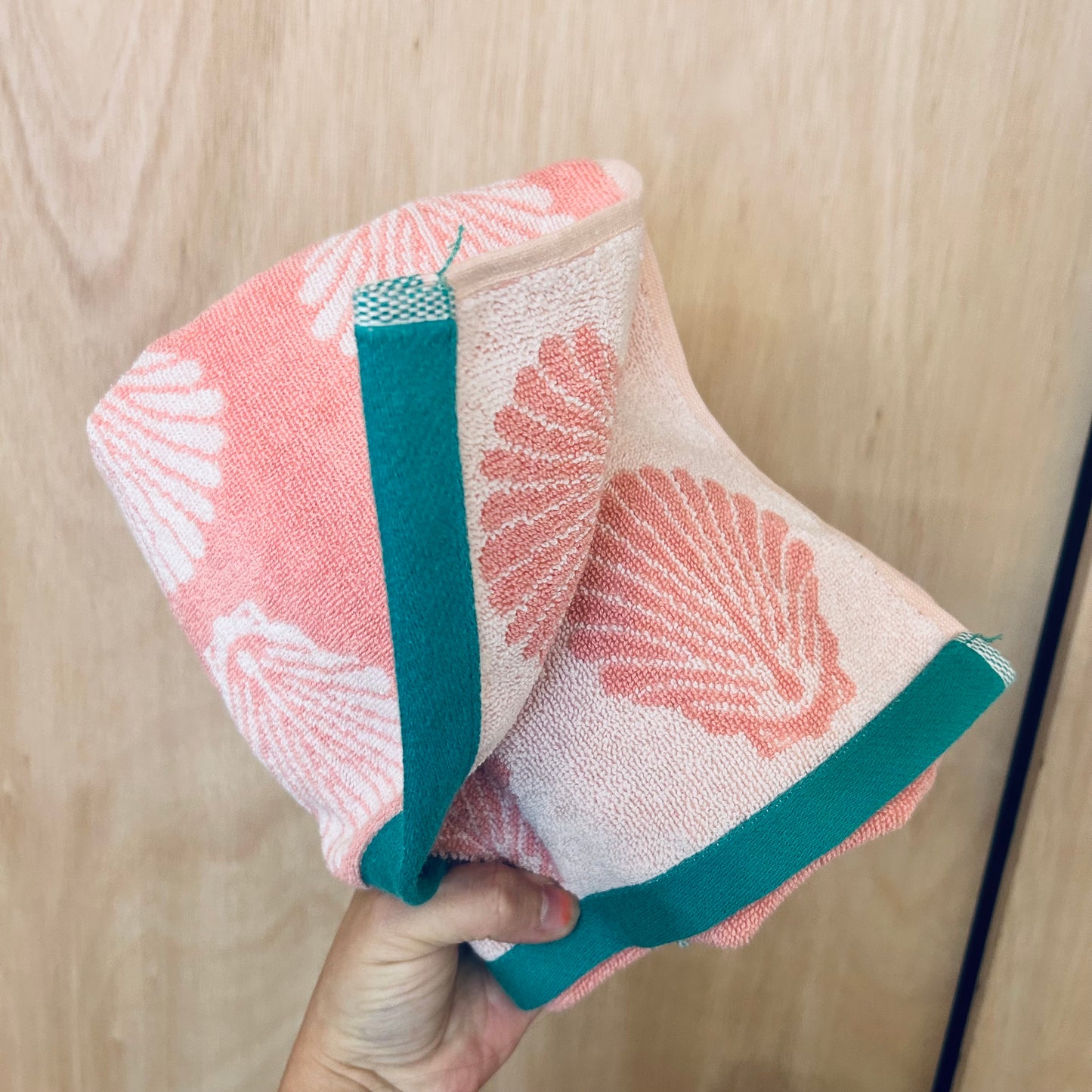 Shells Organic Cotton Hand Towel